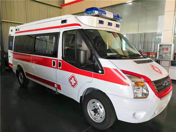 安远县福特V362救护车